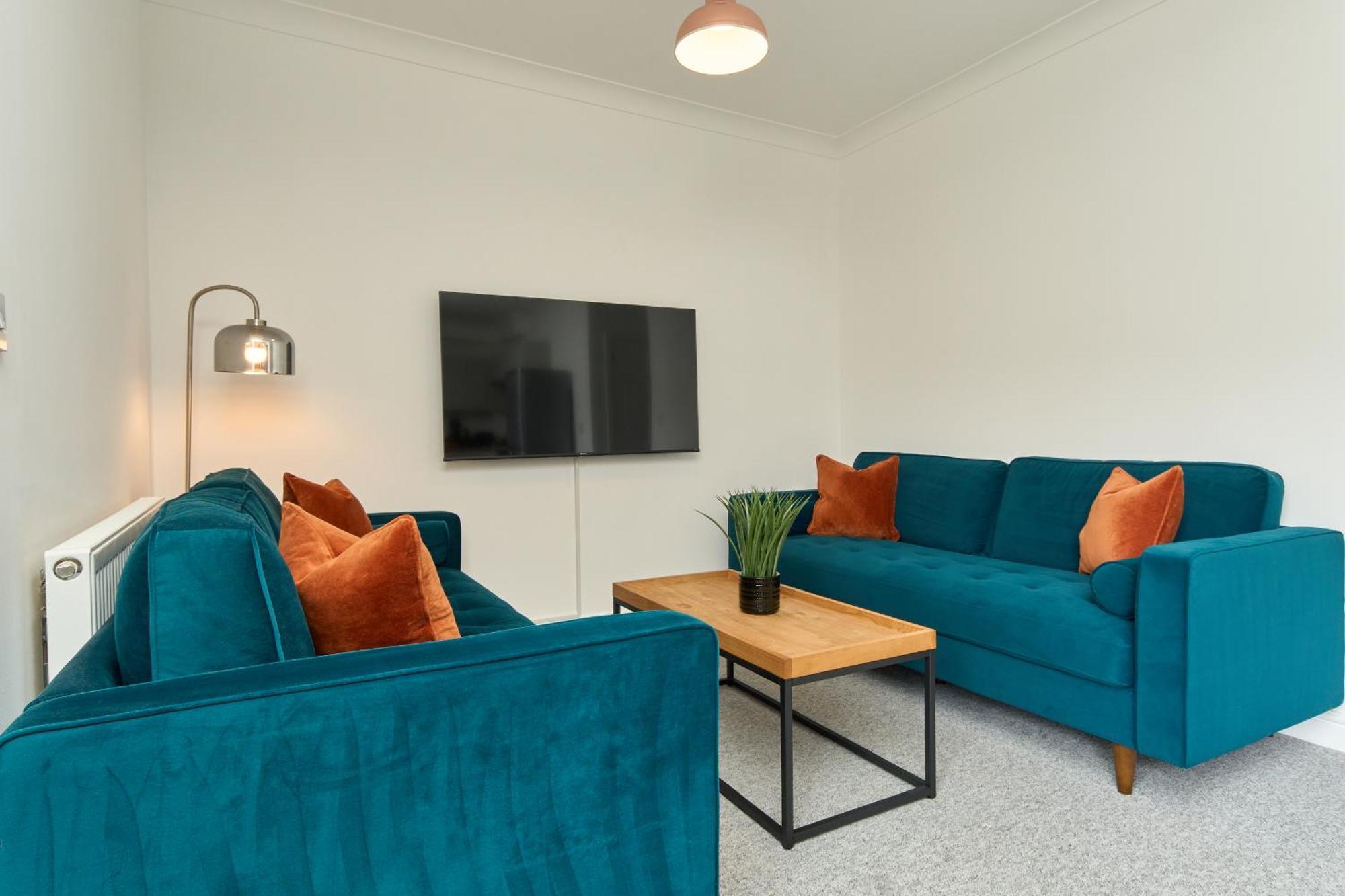 Beautiful 3 Bed Apartment In Bonchurch - Nr Ventnor - Large Outside Terrace & Parking - Dog Friendly - The Perfect Choice For Couples, Friends, Families - 5 Mins To Beach Экстерьер фото